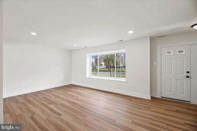 19 Intrepid Dr, Sewell, NJ 08080 - photo 4