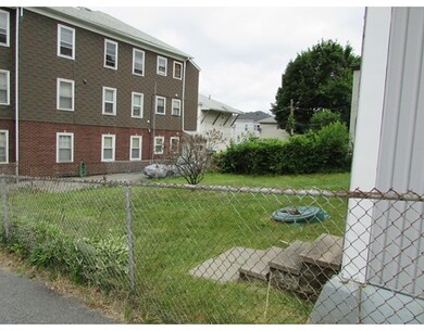 28 Arlington St, Worcester, MA 01604 - photo 4