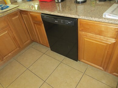 5871 N Troutbrook Place, Tucson, AZ 85741 - photo 5