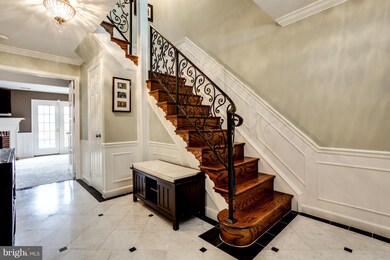 6829 Mclean Province Cir, Falls Church, VA 22043 - photo 2