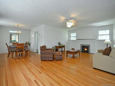 Open floor plan for Liv/dining room