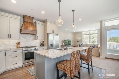 Kitchen / Dining