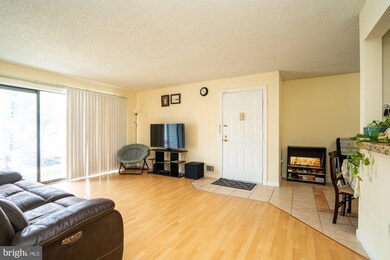 37 Voscek Ct, Lawrence Township, NJ 08648 - photo 7