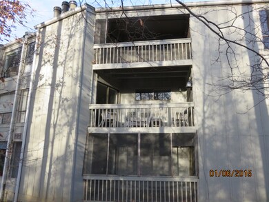 10426 Iron Mill Rd - Rear