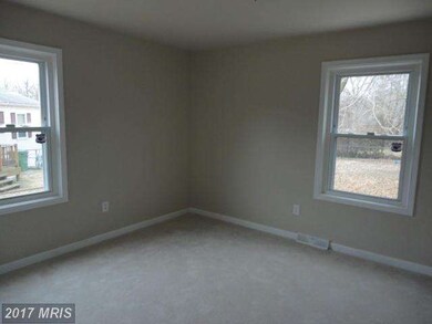 9305 Fontana Dr, Lanham, MD 20706 - photo 5