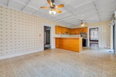 2 Robinsview Ln, Spartanburg, SC 29301 - photo 5