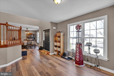 777 Mountain View Rd, Reading, PA 19607 - photo 4