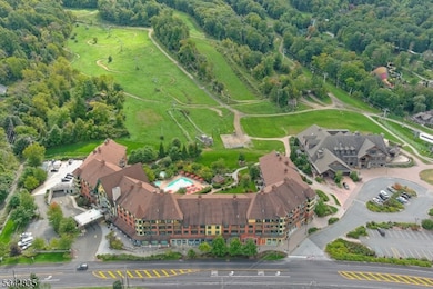 200 State Rt 94 unit 215, Vernon, NJ 07462 - photo 4