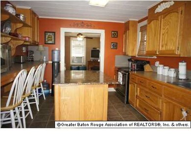 KITCHEN VIEW 2