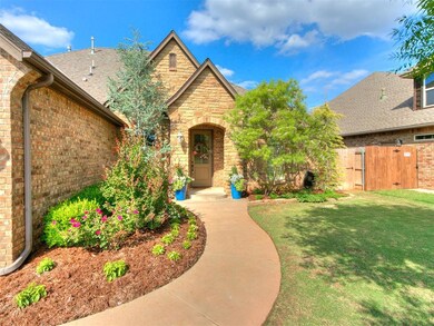 19700 Crest Ridge Dr, Edmond, OK 73012 - photo 5