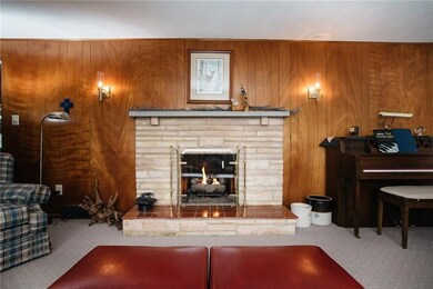 Convenient gas fireplace