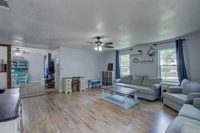 800 Spring Creek Rd, Weatherford, TX 76087 - photo 4