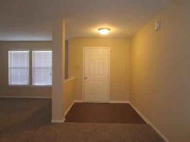 13912 Meadow Lake Dr, Fishers, IN 46038 - photo 2