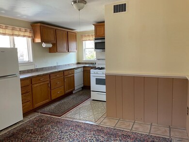 183 Pleasant St unit 2, Marblehead, MA 01945 - photo 3