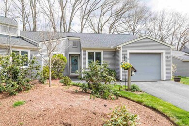 89 Walden Pond Dr, Nashua, NH 03064 - photo 4