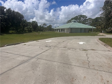 8900 Seventh Ave, Sebastian, FL 32976 - photo 4