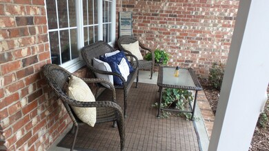 5 Joshbury Cir, Laurel, MS 39443 - photo 3