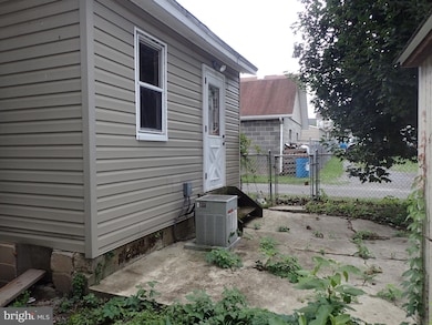 25 N F St, Keyser, WV 26726 - photo 2