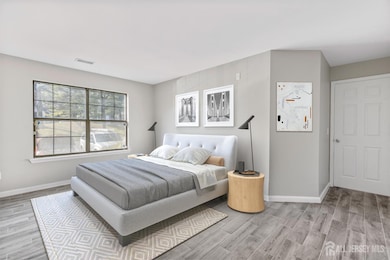 2301 Bayhead Dr, Parlin, NJ 08859 - photo 5