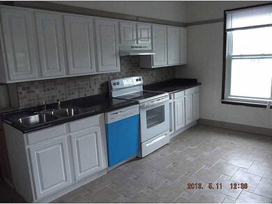 40 Carlisle St, Providence, RI 02907 - photo 2