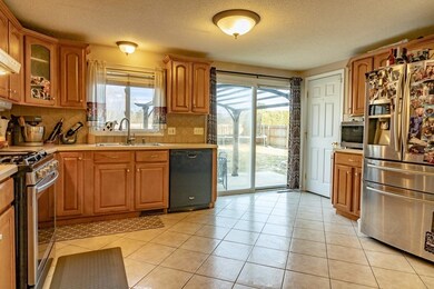 45 Wakefield St, Indian Orchard, MA 01151 - photo 4