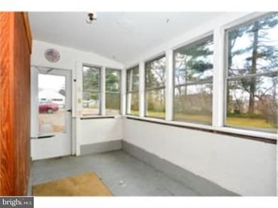 328 Fairview Rd, Woodlyn, PA 19094 - photo 6