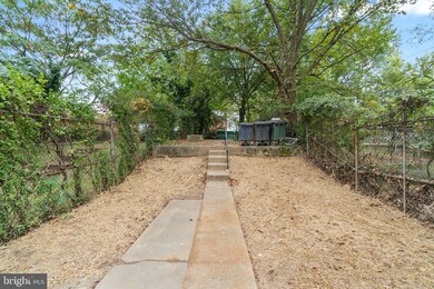 5315 Blaine St NE, Washington, DC 20019 - photo 3