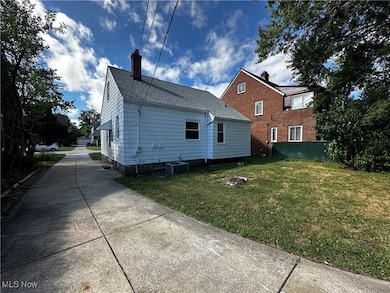 21251 S Lake Shore Blvd, Euclid, OH 44123 - photo 3