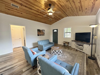 320 Pebble Creek Dr, Mountain View, AR 72560 - photo 3