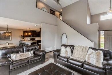 304 Dawson Dr, West Branch, IA 52358 - photo 4