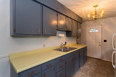 1438 Clarendon Ave, Niles, MI 49120 - photo 4