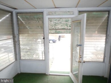 504 Pusey Ave, Darby, PA 19023 - photo 5