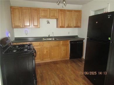 64 Fairfield Ave, Woonsocket, RI 02895 - photo 7