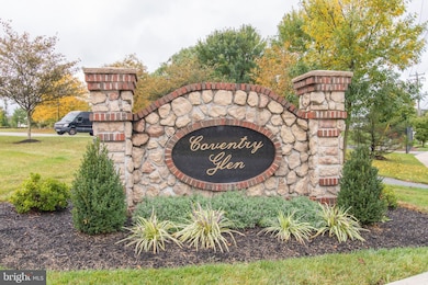 60 N Savanna Dr, Pottstown, PA 19465 - photo 4