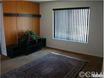 LIVING ROOM AREA