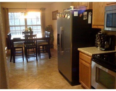 Kitchen. Large eat-in kitchen