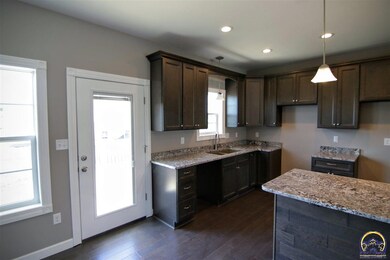 2909 SW Greenridge St, Topeka, KS 66614 - photo 2