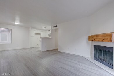 3060 Tarpon Dr unit 204, Las Vegas, NV 89120 - photo 4