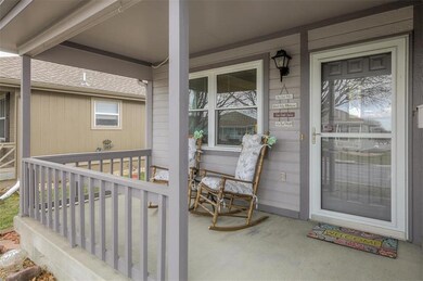 522 S Saturn Dr, Raymore, MO 64083 - photo 5