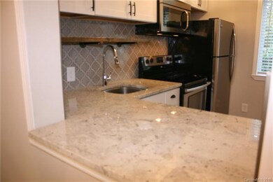 951 Hollywood St unit B, Charlotte, NC 28211 - photo 7