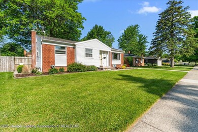 1727 Springfield Ln, Lansing, MI 48912 - photo 4