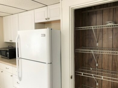 84 Main St unit 3, Amesbury, MA 01913 - photo 4