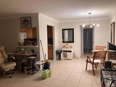 194 Kent L, West Palm Beach, FL 33417 - photo 3