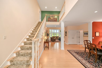 10649 N Hidden Reserve Cir, Mequon, WI 53092 - photo 2