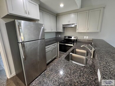 7100 Via Del Mar Cir unit D-8, Brownsville, TX 78521 - photo 5