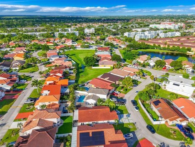 6167 NW 181st Terr Cir N, Hialeah, FL 33015 - photo 6