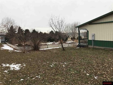 203 Smith St NE, Mapleton, MN 56065 - photo 4