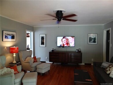 Inviting family room with lots of seating room!