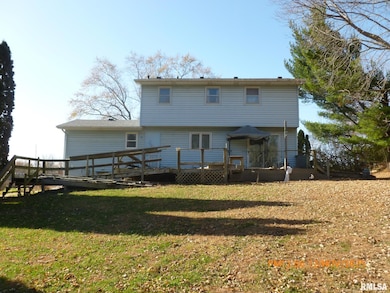 5311 N Fairmount St, Davenport, IA 52806 - photo 5