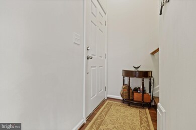 25217 Briargate Terrace, Chantilly, VA 20152 - photo 6